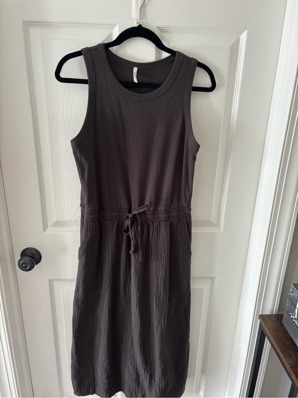 BE COOL Sleeveless Drawstring Midi Dress - Charcoal Gray